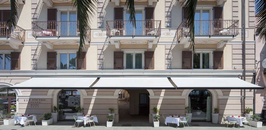 hotel retractable awnings