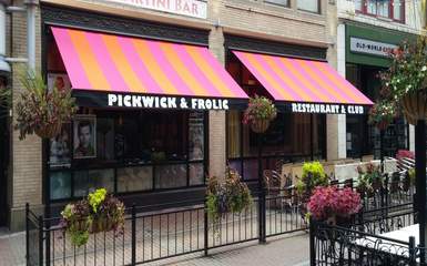 restaurant-retractable-awnings