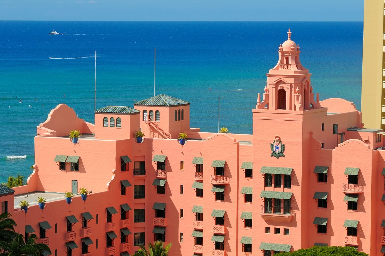 These retractable side arm awnings looks great on  the balcony of hotels and apartments