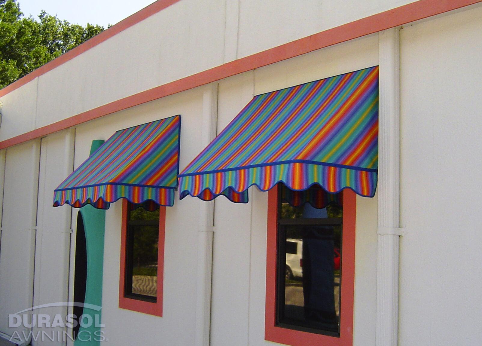 retractable-residential-canopy-window-awnings